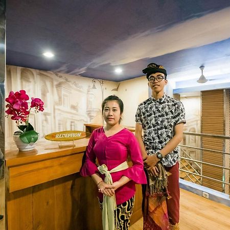 Caroline Hostel Canggu Kültér fotó